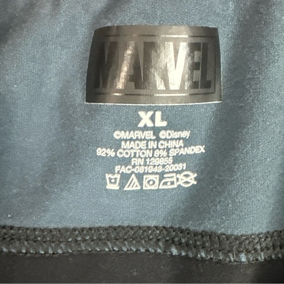 Disney Parks DCA Avengers Campus T-shirt Women’s T-shirt Size XL Grey Black - Picture 3 of 8